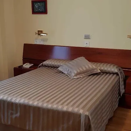 伊莎贝尔酒店 酒店 2*