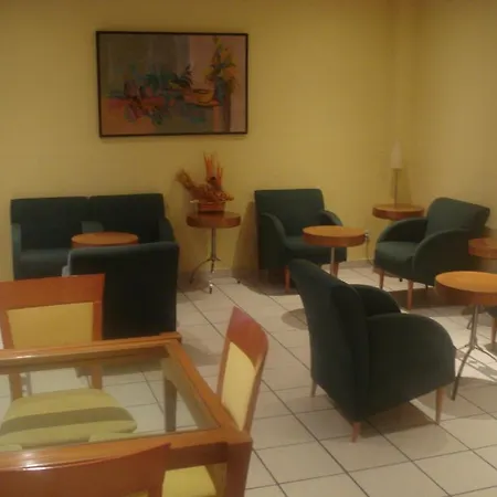 Isabel Hotel